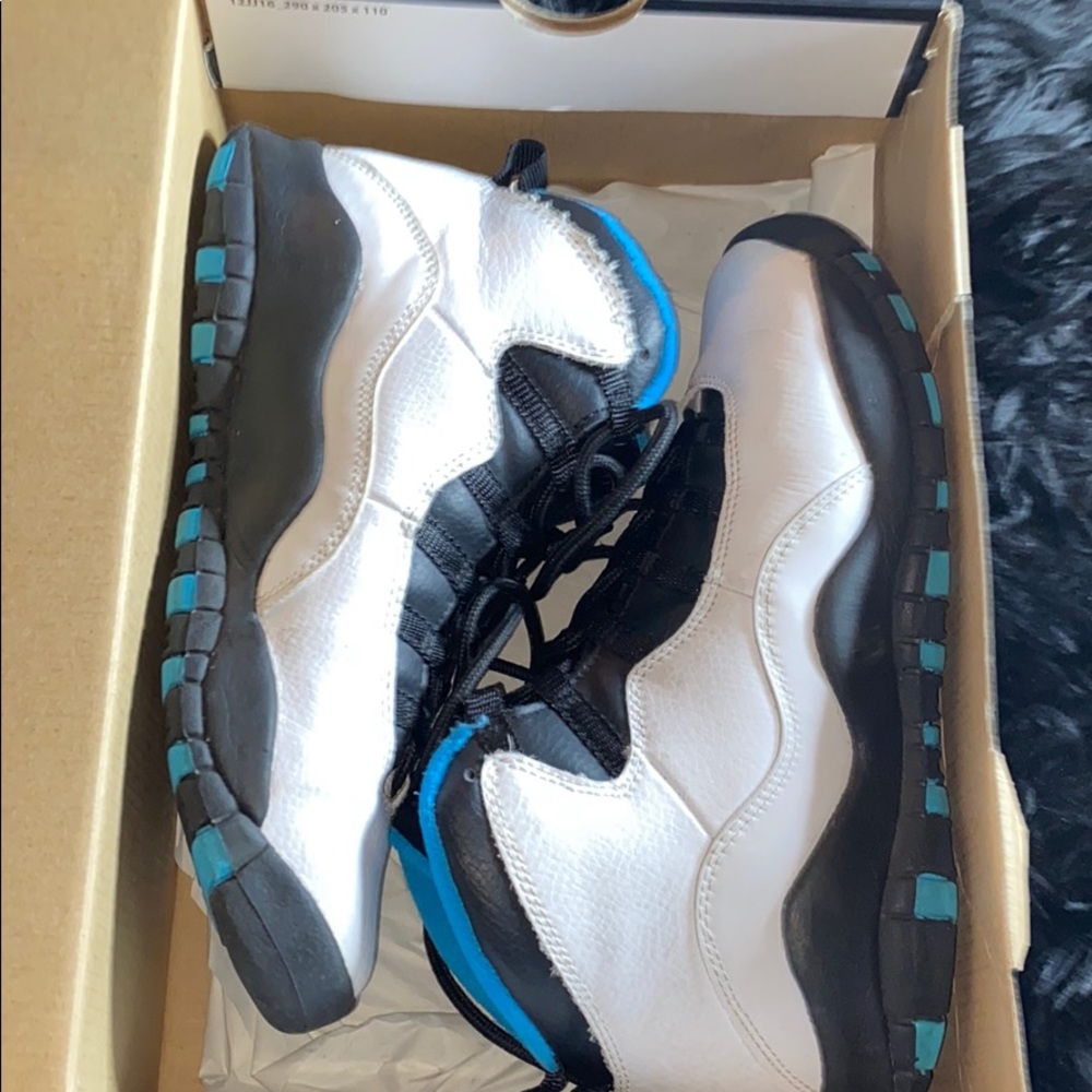 JORDAN POWDER BLUE 10s